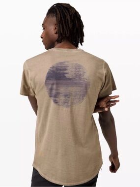 lululemon athletica x Robert Geller Men's Take The Moment Tee in Washed Nomad